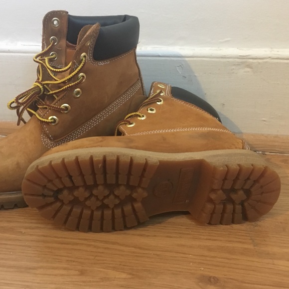 Timberland Boots - Picture 2 of 9